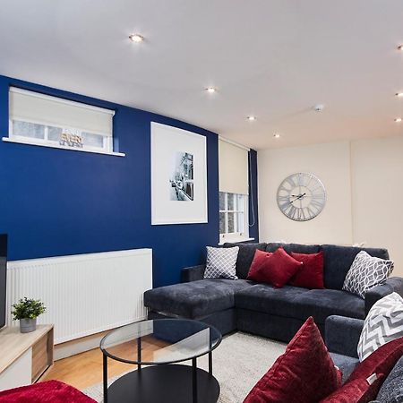Stunning Hepburn Suite! Bath Exterior foto