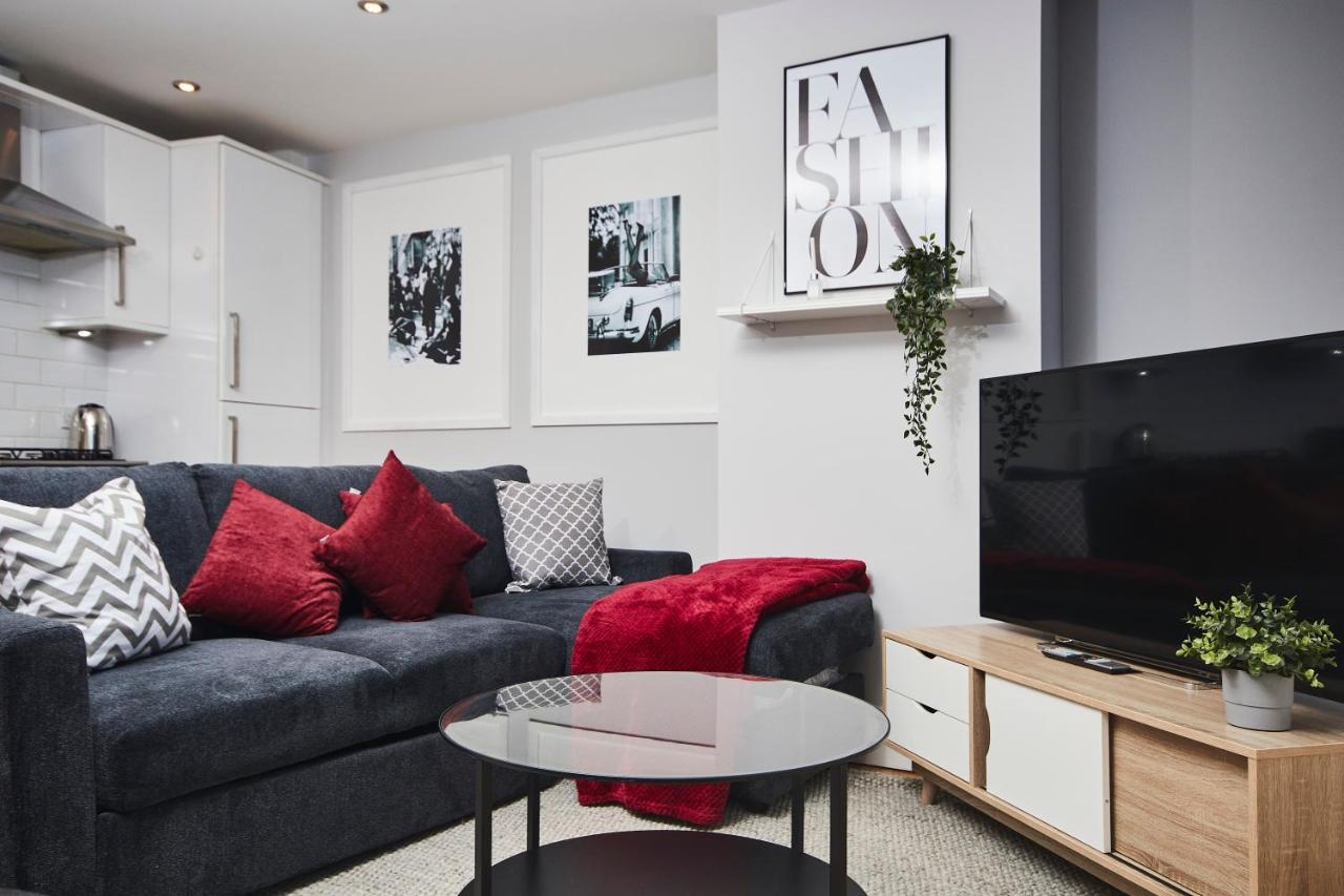 Stunning Hepburn Suite! Bath Exterior foto